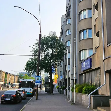 Penthouse With An Amazing Kitchen And View
