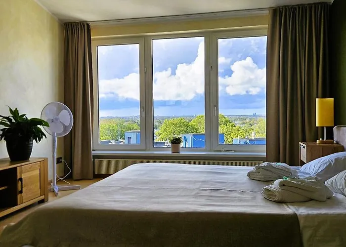 Penthouse With An Amazing Kitchen And View *